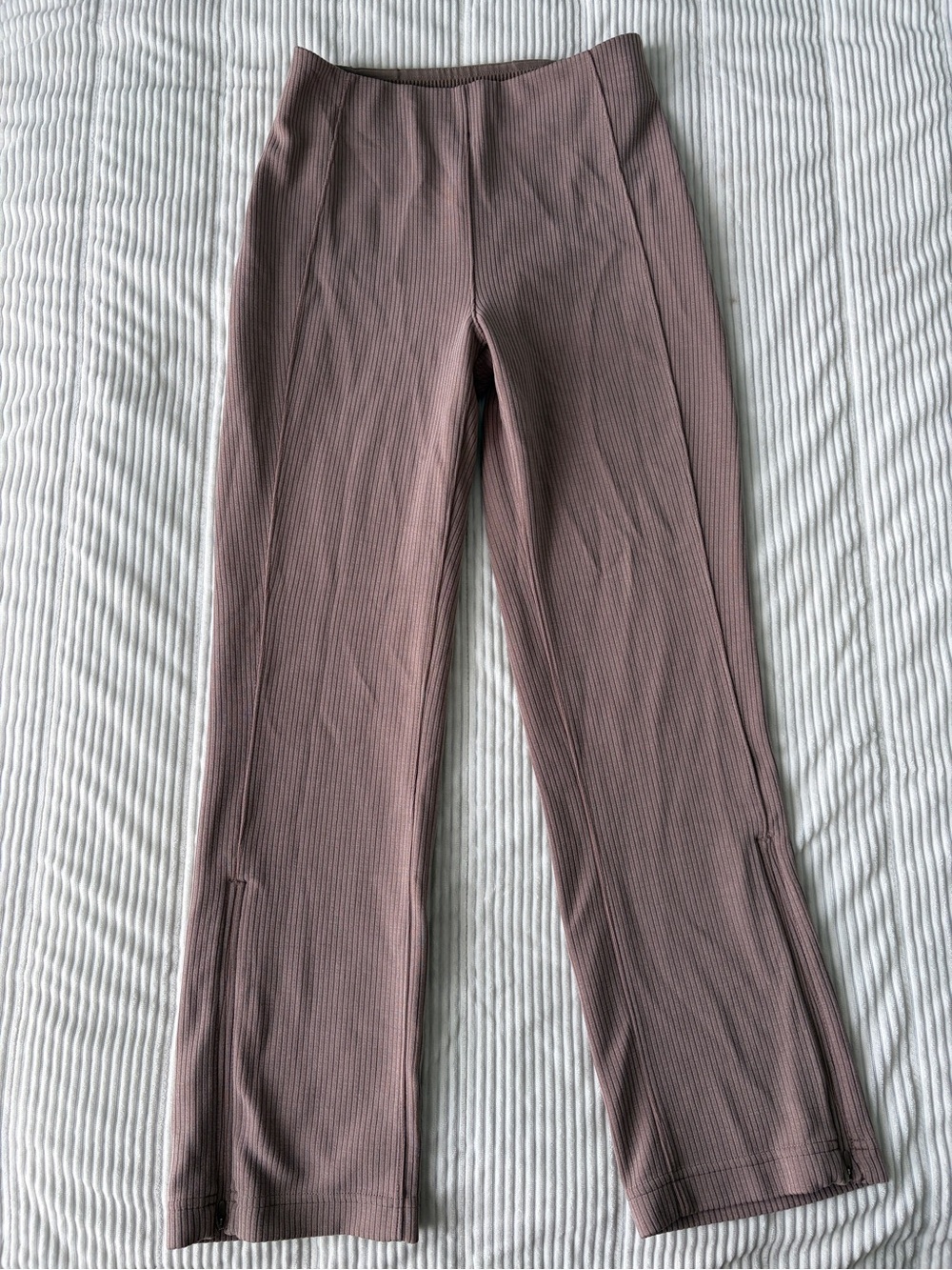 Lululemon Ribbed Cropped Pants Womens 4 Softstreme Zip-Leg High-Rise